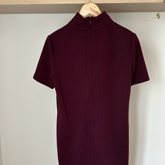Lovely mod dress, pockets and zipper back. - Picture 5 of 7
